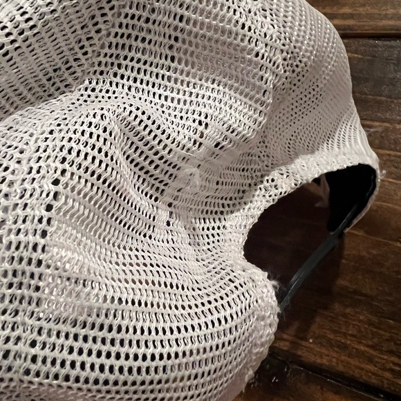 Boston Red Sox Baseball Cap, one size, fan favorite, mesh, MLB official, GUC - Picture 6 of 6